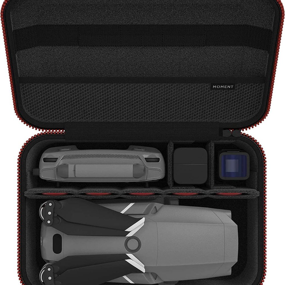 Moment Rugged Weatherproof Camera Accessories Case - Picture 3 of 3